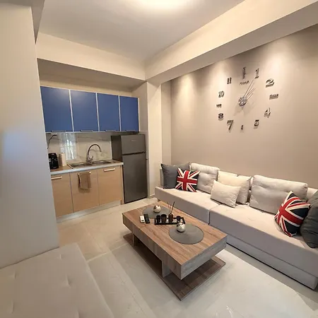 Aggelos 1 Pensión *